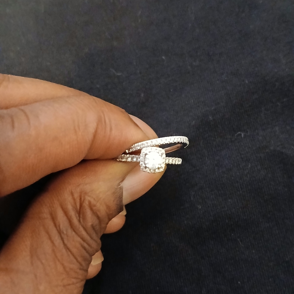 Elegant Silver Spiral Ring